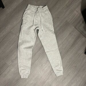 Grey lululemon sweatpants
